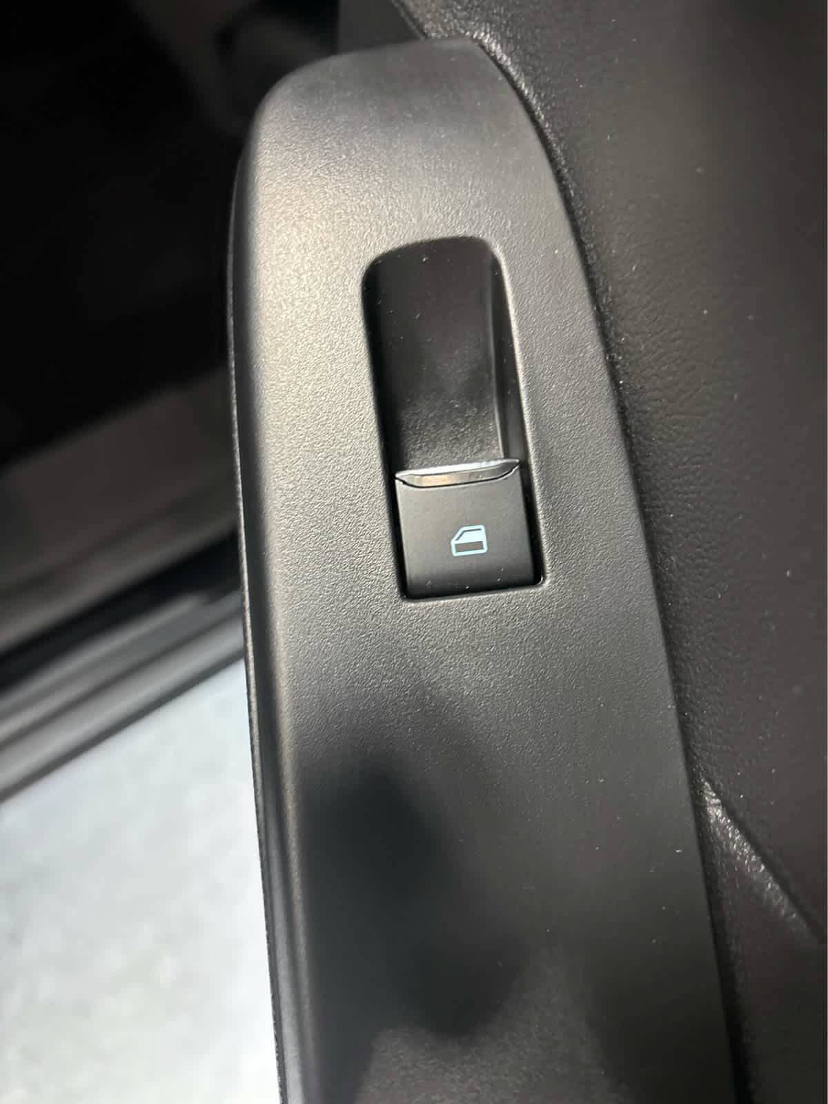 Certified 2024 Ford Escape Active AWD/4WD image 31