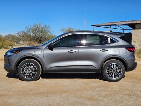 New 2026 Ford Escape SE image 9