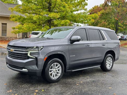 Used 2022 Chevrolet Tahoe LT w/ Luxury Package RWD image 1