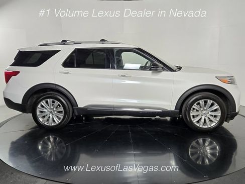 Used 2024 Ford Explorer Limited w/ Limited Technology Package AWD/4WD image 7