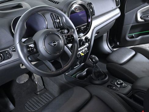 Certified 2022 MINI Cooper Countryman SE w/ Convenience Package image 11