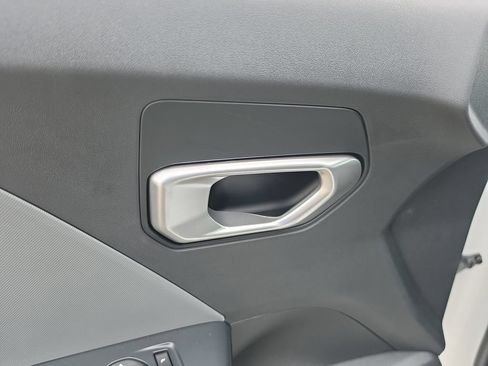 New 2026 Kia K4 FWD image 19