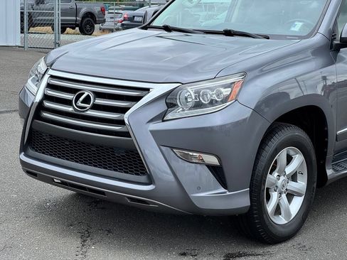 Used 2017 Lexus GX 460 w/ Navigation Package AWD/4WD image 37