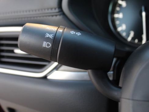 Used 2023 MAZDA CX-5 Signature image 19