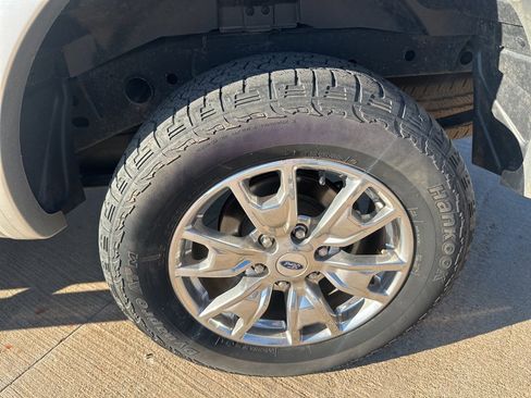 Used 2019 Ford Ranger Lariat w/ Equipment Group 501A Mid image 11