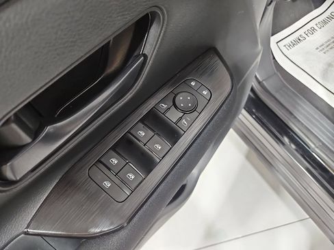 Certified 2025 Nissan Kicks S AWD/4WD image 13