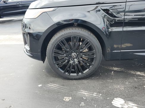 Used 2019 Land Rover Range Rover Sport HSE image 9