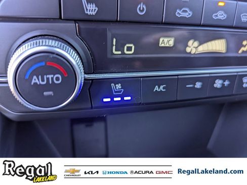 Used 2023 MAZDA CX-5 Signature image 24