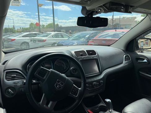 Used 2015 Dodge Journey Crossroad w/ Flexible Seating Group FWD image 9