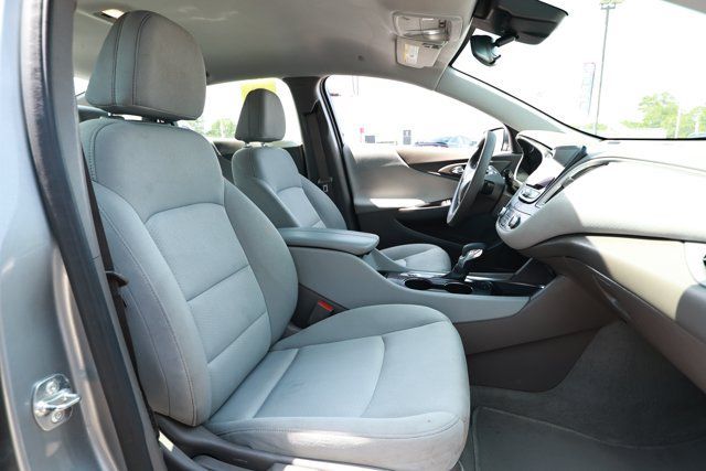 Used 2025 Chevrolet Malibu LT FWD image 26