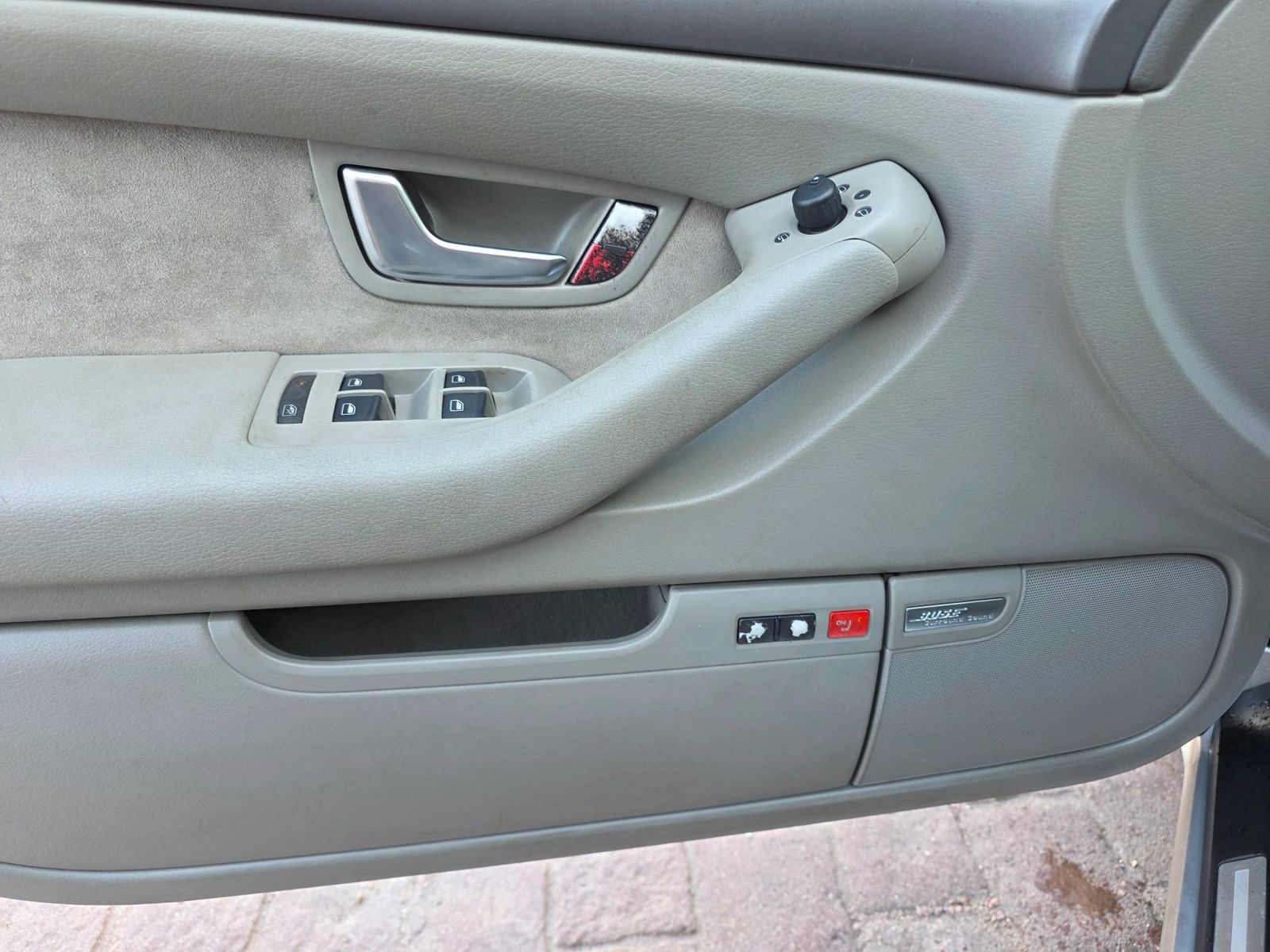 Used 2004 Audi A8 L 4.2 AWD/4WD image 12
