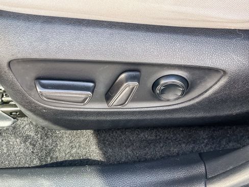 Used 2021 Toyota RAV4 XLE image 21