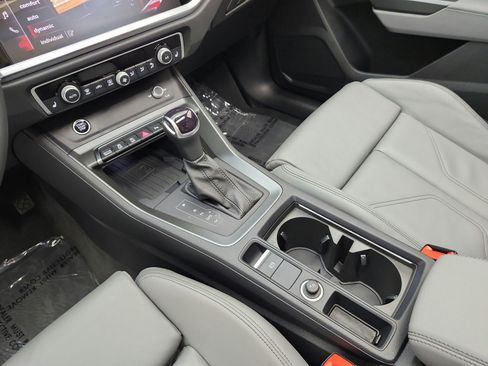 Used 2025 Audi Q3 2.0T Premium w/ Convenience Package AWD/4WD image 19