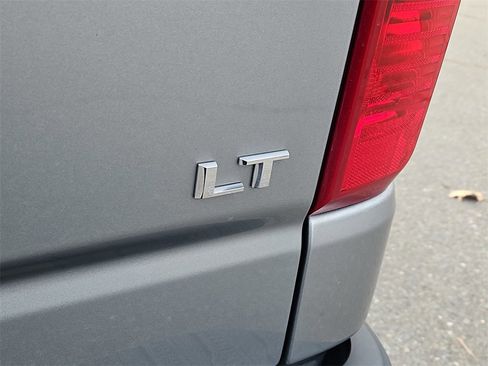 Used 2023 Chevrolet Silverado 1500 LT image 12