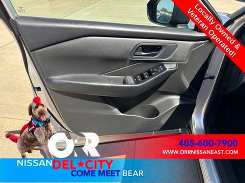 Used 2024 Nissan Rogue S FWD image 13