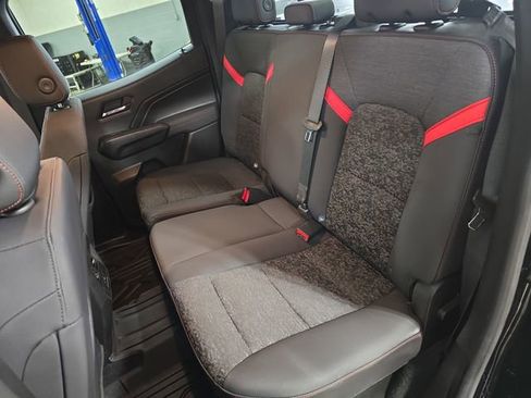 Used 2023 Chevrolet Colorado Z71 w/ Z71 Convenience Package 2 image 13