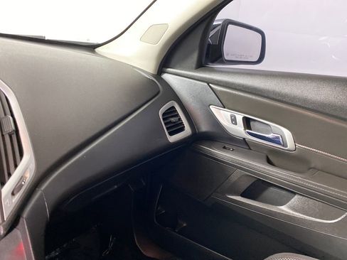 Used 2017 GMC Terrain SLE image 19