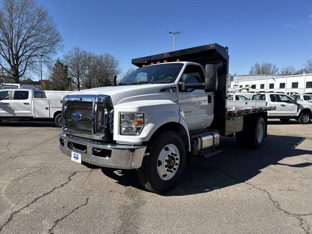New 2026 Ford F750 2WD Regular Cab Super Duty image 1