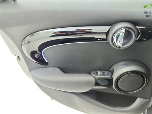 Used 2023 MINI Cooper S image 31