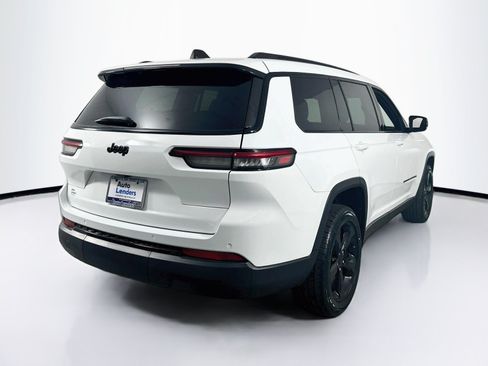 Used 2023 Jeep Grand Cherokee L Laredo RWD image 5