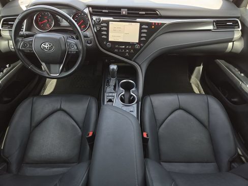 Used 2019 Toyota Camry XSE FWD image 21