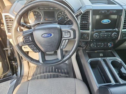 Used 2016 Ford F150 XLT w/ Equipment Group 302A Luxury AWD/4WD image 11