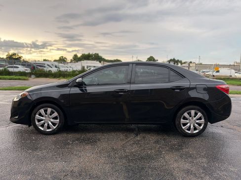 Used 2019 Toyota Corolla LE FWD image 4