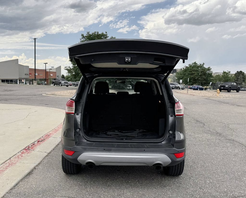 Used 2015 Ford Escape SE w/ Equipment Group 201A AWD/4WD image 8