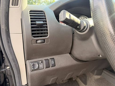 Used 2012 Nissan Xterra PRO-4X w/ Pro-4x Leather Pkg AWD/4WD image 10