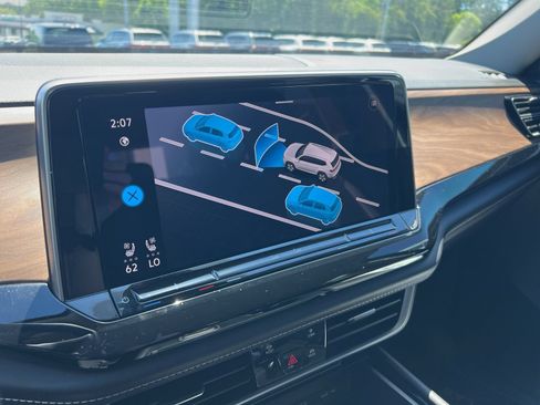 Certified 2026 Volkswagen Atlas SE FWD image 18