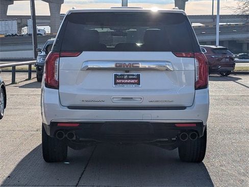 Used 2022 GMC Yukon Denali image 5