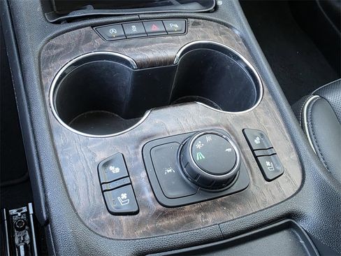 Used 2023 GMC Acadia Denali w/ Denali Ultimate Package image 43