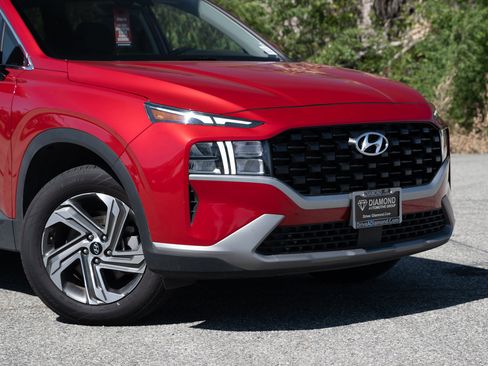 Used 2023 Hyundai Santa Fe SEL image 9