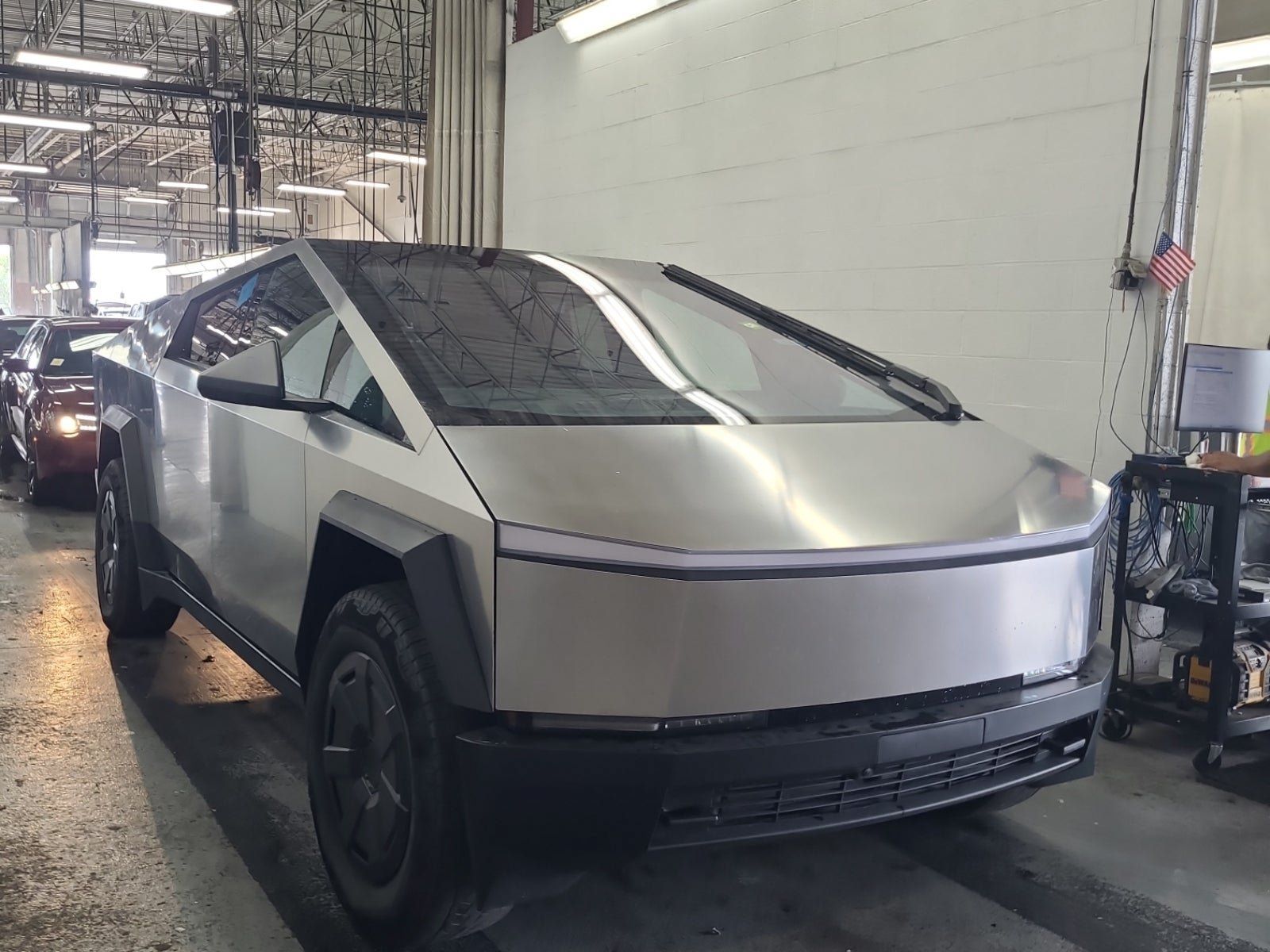 Used 2026 Tesla Cybertruck AWD Crew Cab image 1