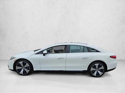Used 2022 Mercedes-Benz EQS 450+ Sedan image 9