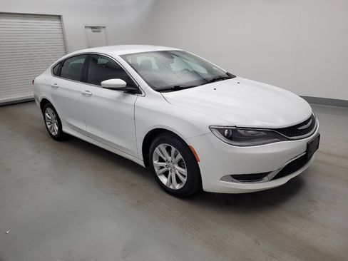 Used 2016 Chrysler 200 Limited FWD image 11