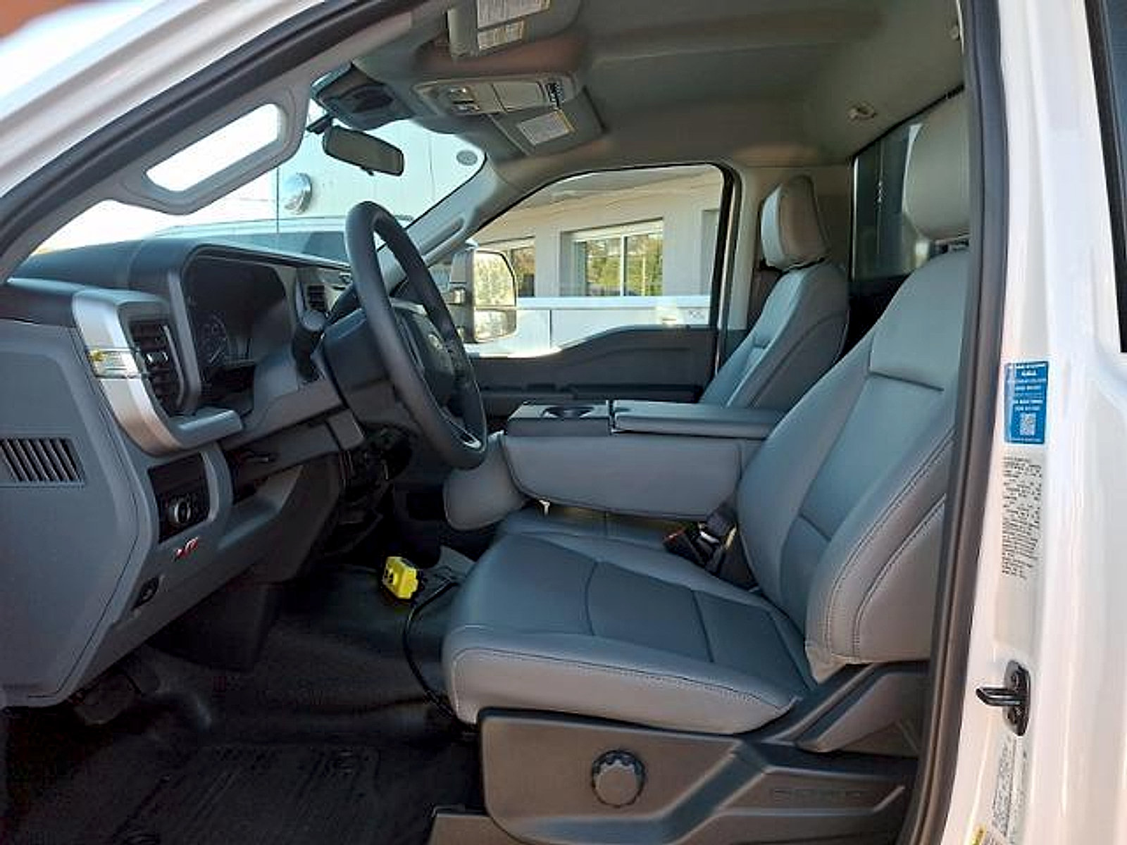 New 2026 Ford F550 4x4 Regular Cab Super Duty image 5