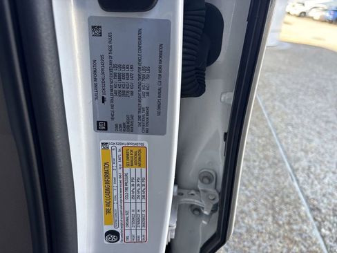 Certified 2023 GMC Yukon Denali image 35