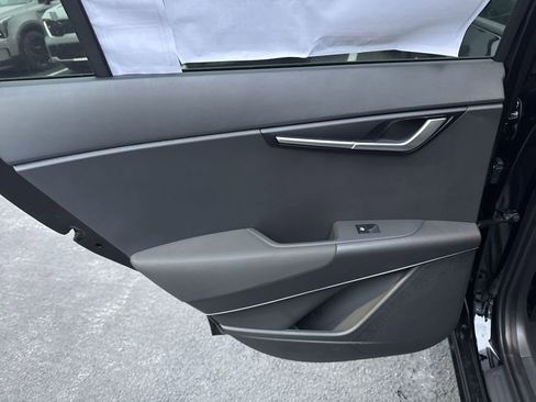 New 2026 Kia Niro EX image 14