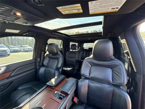 Used 2023 Lincoln Navigator L Reserve image 21