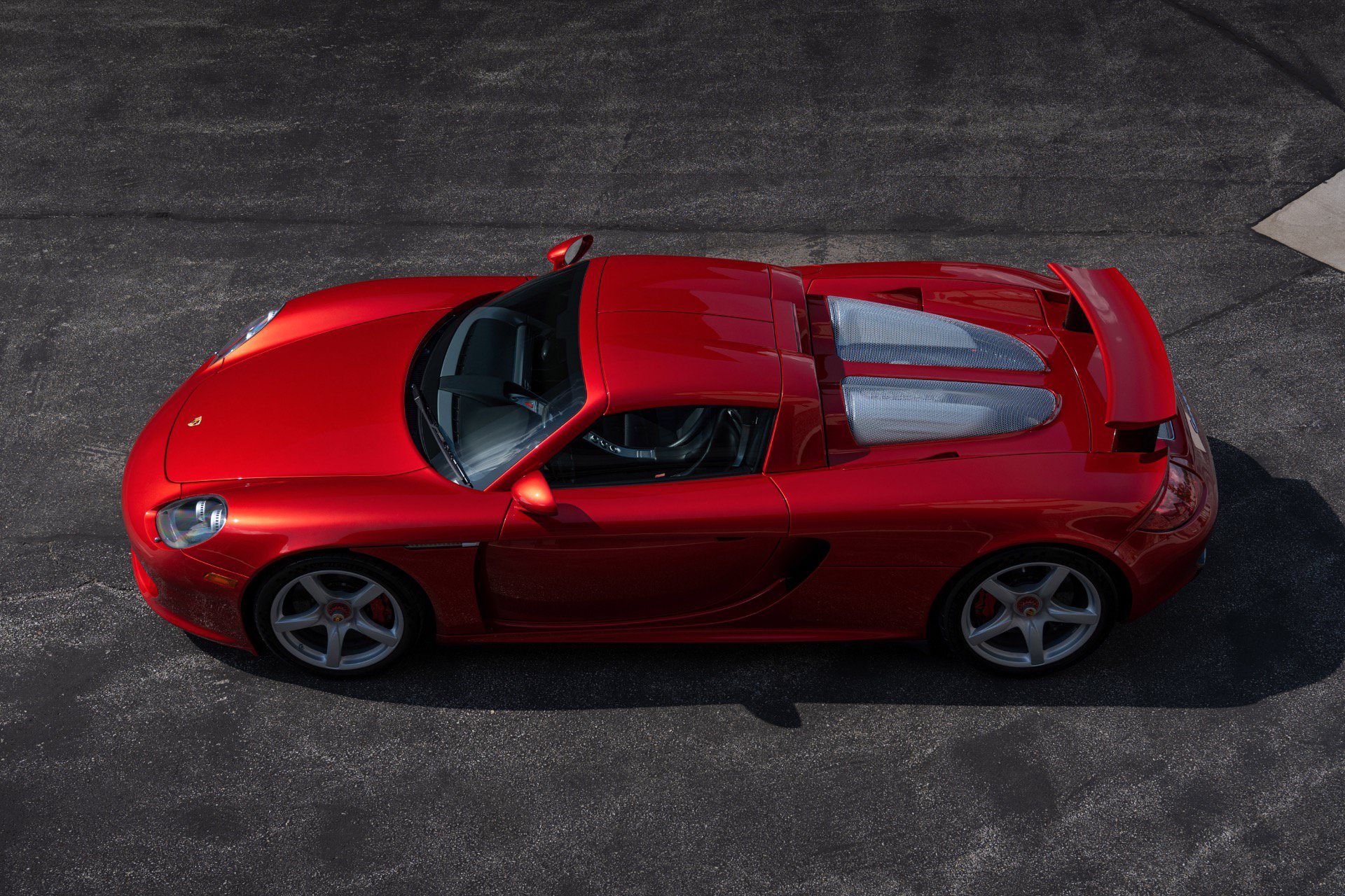 Used 2005 Porsche Carrera GT RWD image 8