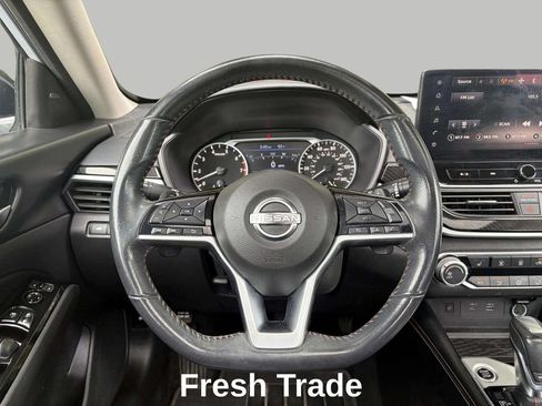 Used 2024 Nissan Altima 2.5 SR w/ SR Premium Package FWD image 12
