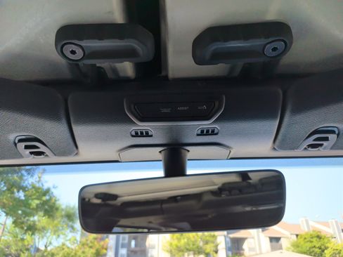 Used 2023 Jeep Gladiator Mojave w/ Cold Weather Group AWD/4WD image 29