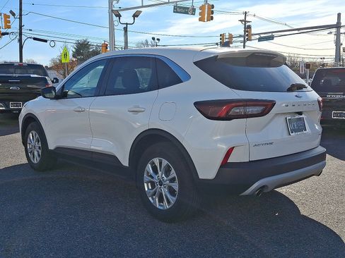 Certified 2023 Ford Escape Active image 4