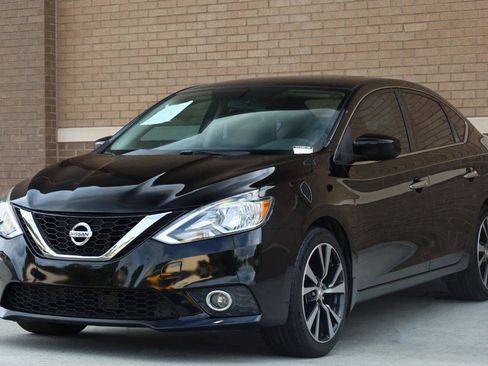 Used 2017 Nissan Sentra SV w/ Style Package FWD image 5