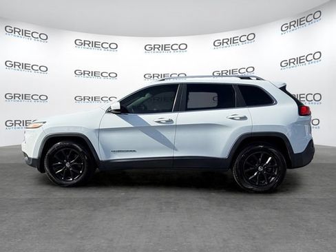 Used 2015 Jeep Cherokee Latitude FWD image 4