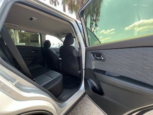 Certified 2023 Nissan Rogue SV image 24