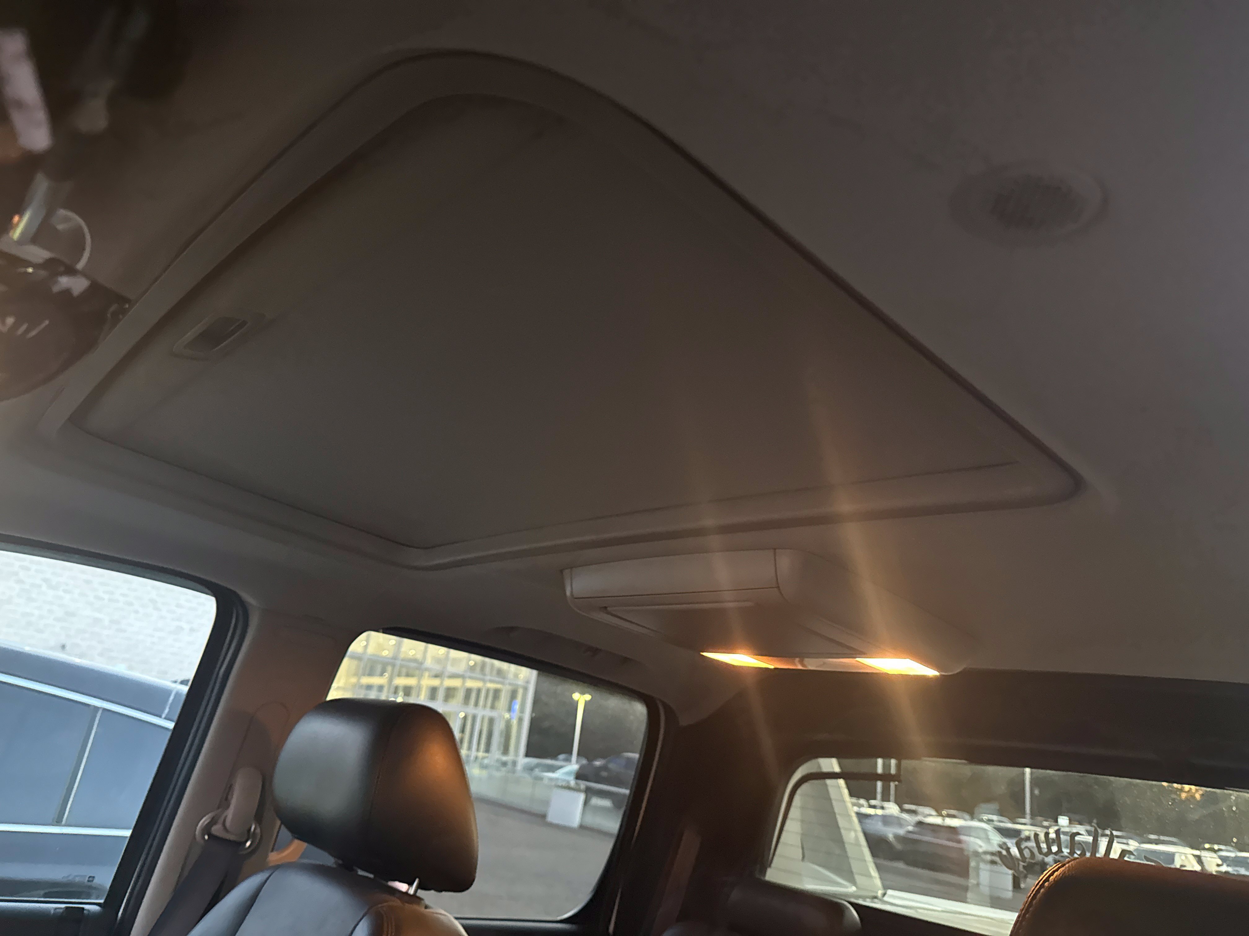 Used 2012 Chevrolet Avalanche LTZ AWD/4WD image 9