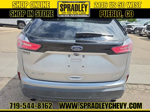 Used 2020 Ford Edge SE w/ Cargo Accessory Package FWD image 4