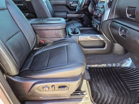 Used 2020 Chevrolet Silverado 1500 LTZ w/ LTZ Premium Package image 36